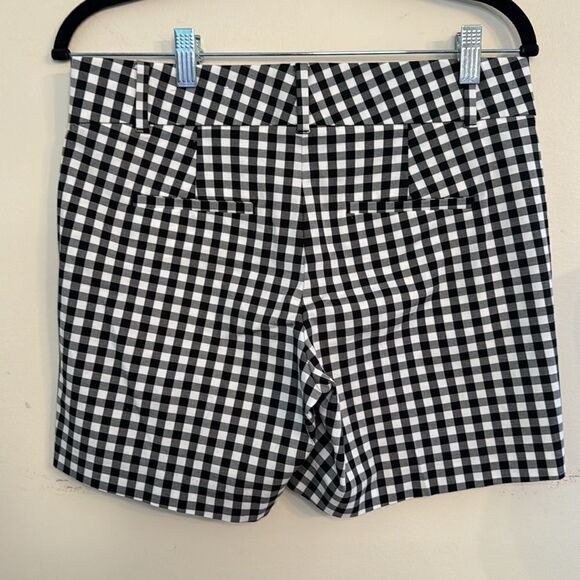 Ann Taylor Classic  Checked Shorts - Picture 3 of 8